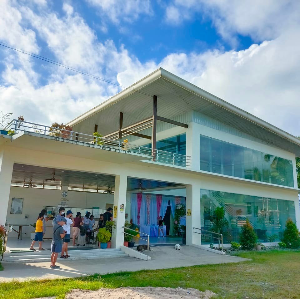 <b class="font-bara"><i class="bi bi-geo-fill h4"></i> KALIGUAN BEACH RESORT</b> <br/>Located at Purok 6, Brgy. Poblacion, Cagwait, Surigao del Sur

Call or text: 0931-747-5915
Facebook Page: https://www.facebook.com/profile.php?id=100083152338410